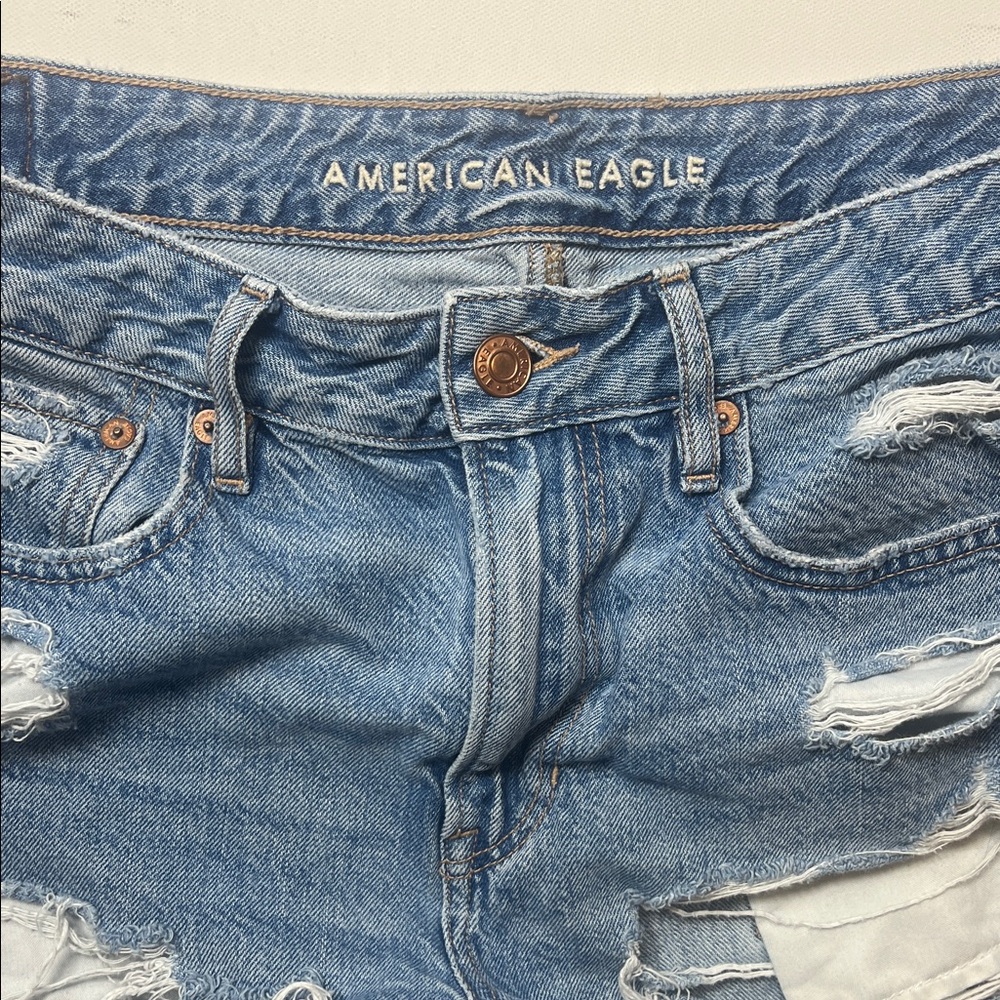 American Eagle Outfitters Light Blue Distressed Denim Cutoff Shorts - Picture 3 of 4